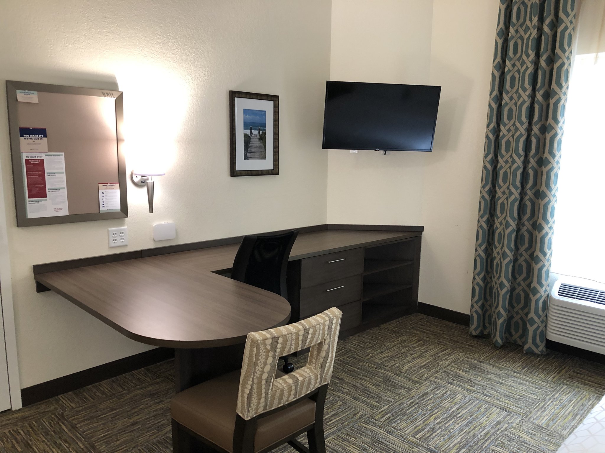 Meeting Rooms at Candlewood Suites PANAMA CITY BEACH PIER, 16920 PANAMA