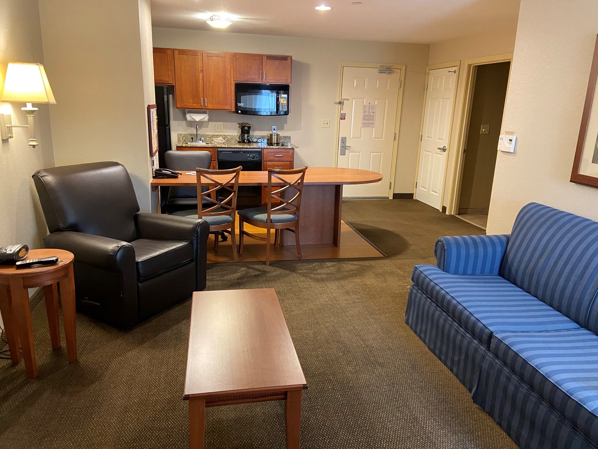 Meeting Rooms at Candlewood Suites PARACHUTE, 233 GRAND VALLEY WAY