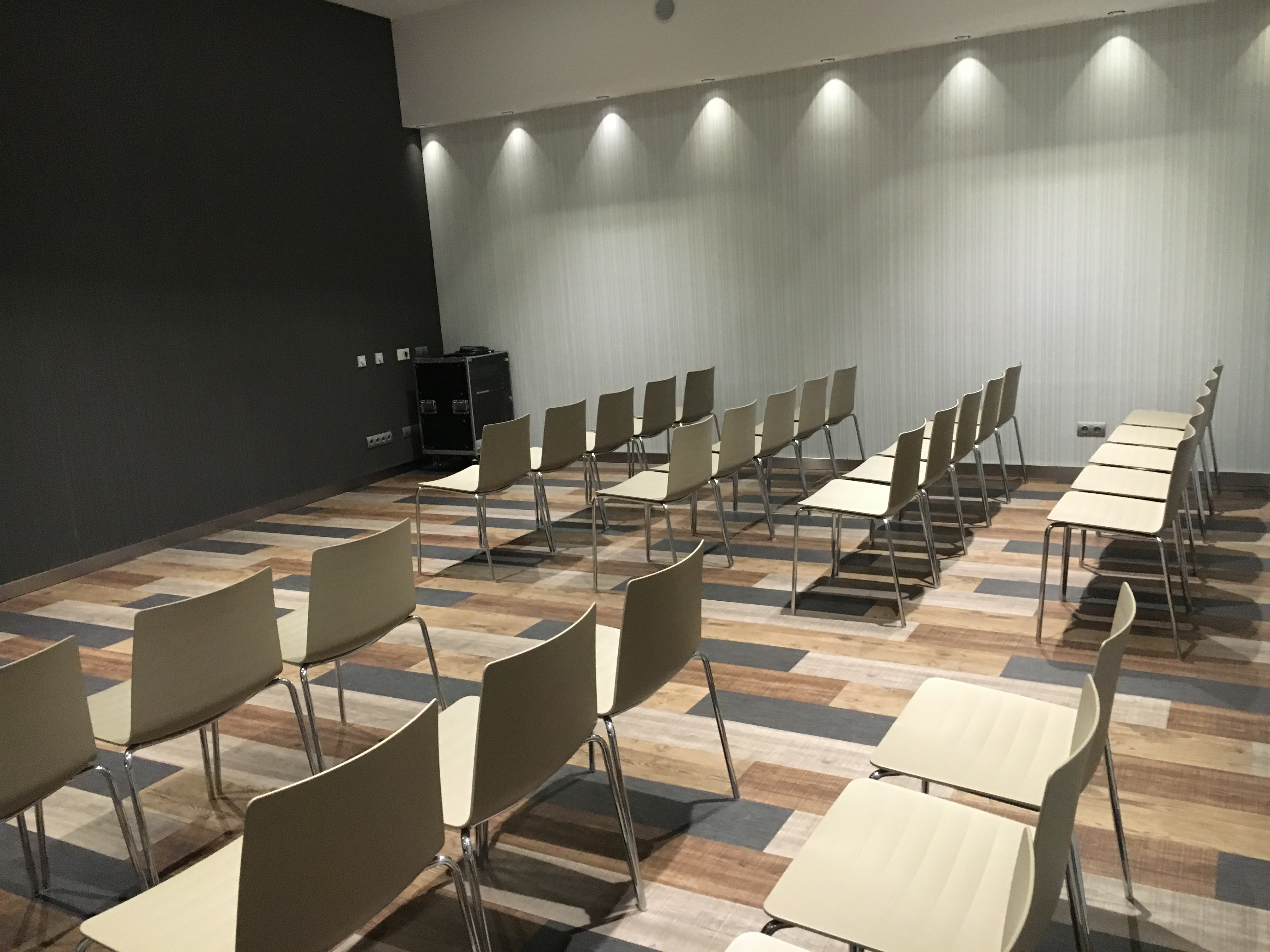 Meeting Rooms At Catalonia Barcelona Plaza, Hotel Catalonia Barcelona ...