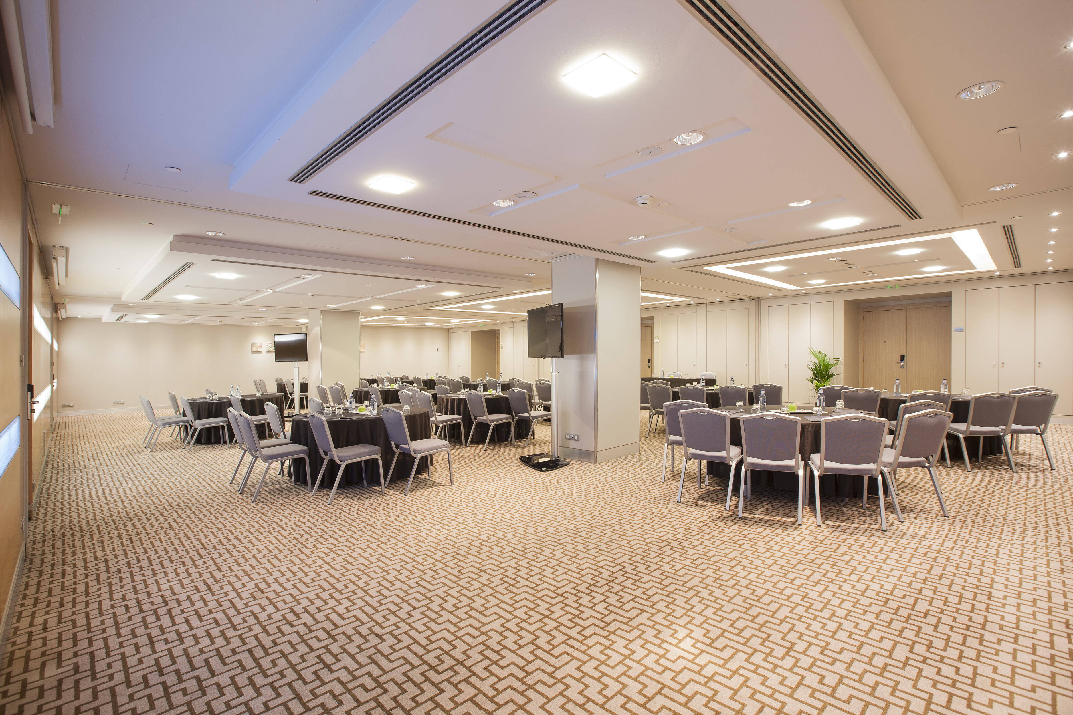 Meeting Rooms at Hilton Barcelona Hotel, Avda Diagonal ...