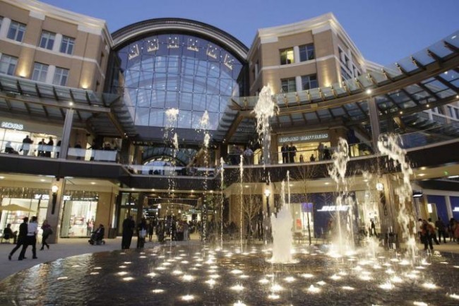 Tips for City Creek Center and the Hilton Salt Lake City Center during the  Holidays - SLC MOMS