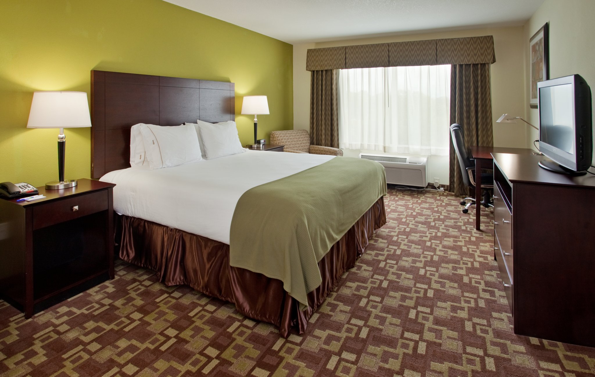 Meeting Rooms at Holiday Inn Express & Suites KANSAS CITY SPORT COMPLEX