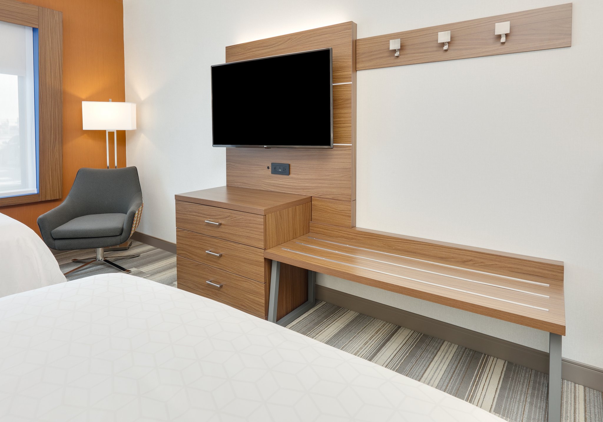 Meeting Rooms At Holiday Inn Express Suites MITCHELL 810 E SPRUCE   Holidayinnexpresssuitesmitchell 28 