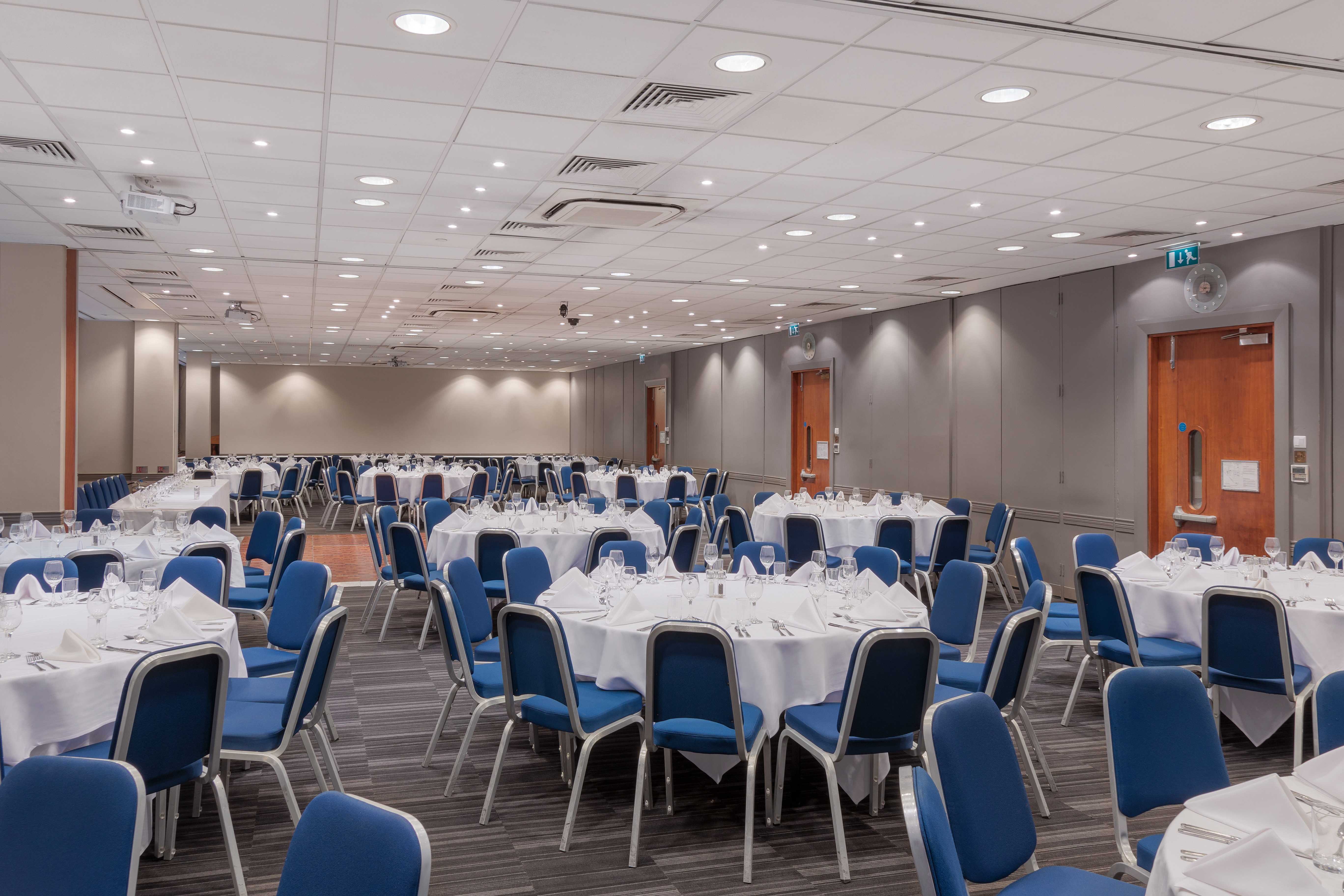 Meeting Rooms at Holiday Inn Kensington Forum, Holiday Inn ...