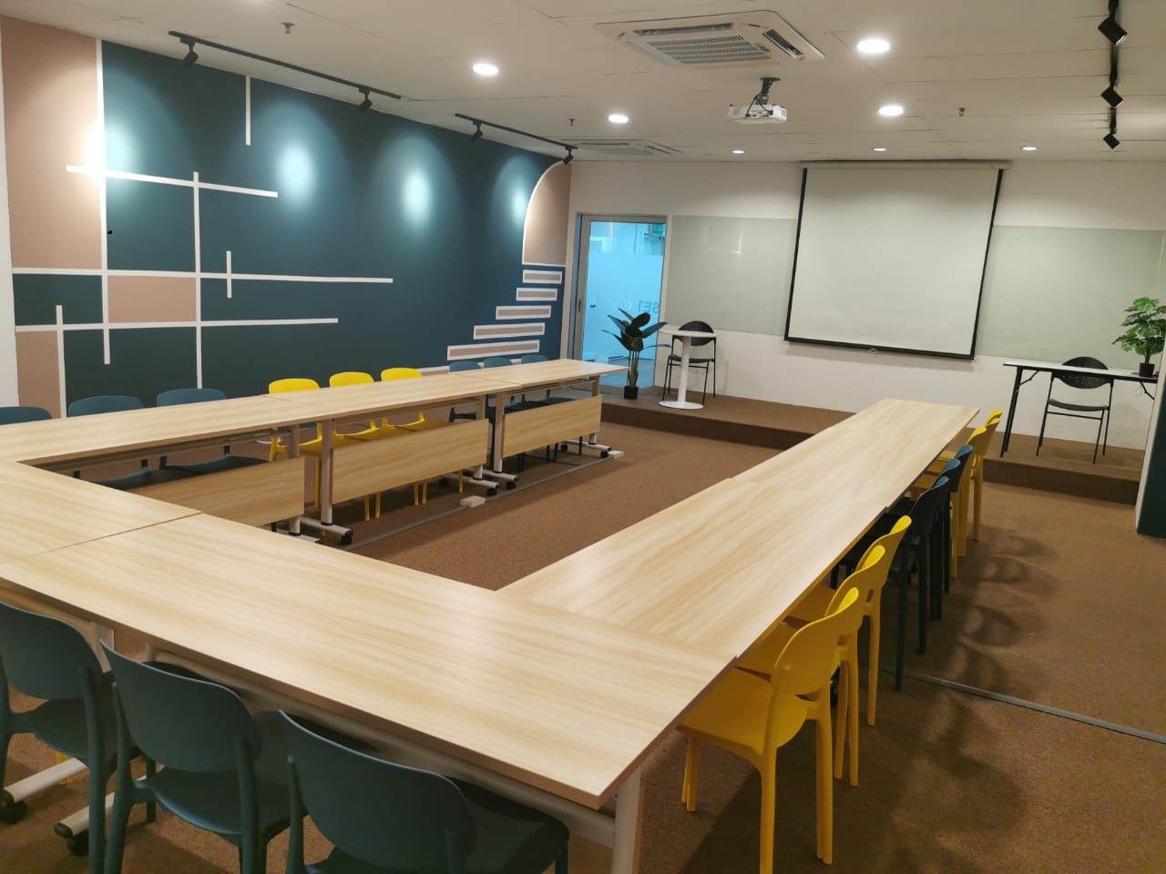 Meeting Rooms at N Space Ventures, N Space Ventures, Jalan SS 20/27, Damansara Intan, Petaling Jaya, Selangor, Malaysia - MeetingsBooker.com