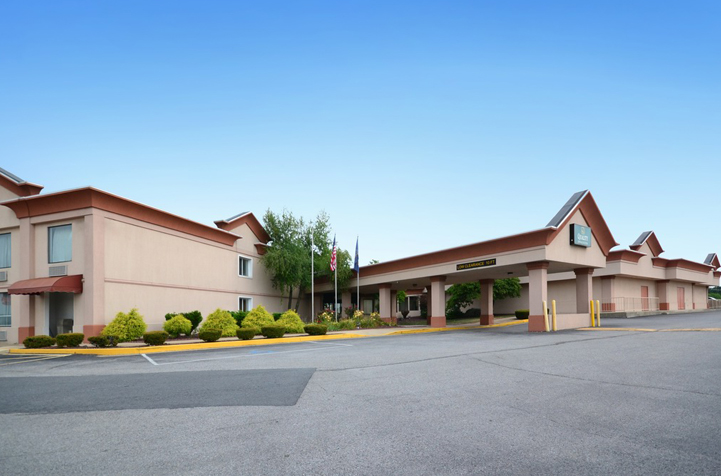 Meeting Rooms at Quality Inn & Suites, 1095 Wayne Avenue, Chambersburg