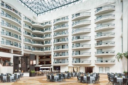 marriott savannah riverfront ga georgia hotel atrium meetingsbooker river rooms mcintosh hotels reviews lounge